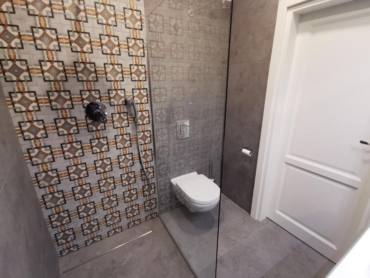 Nowe Apartamenty Zamkowa Vis A Vis Wawelu คราคูฟ ภายนอก รูปภาพ