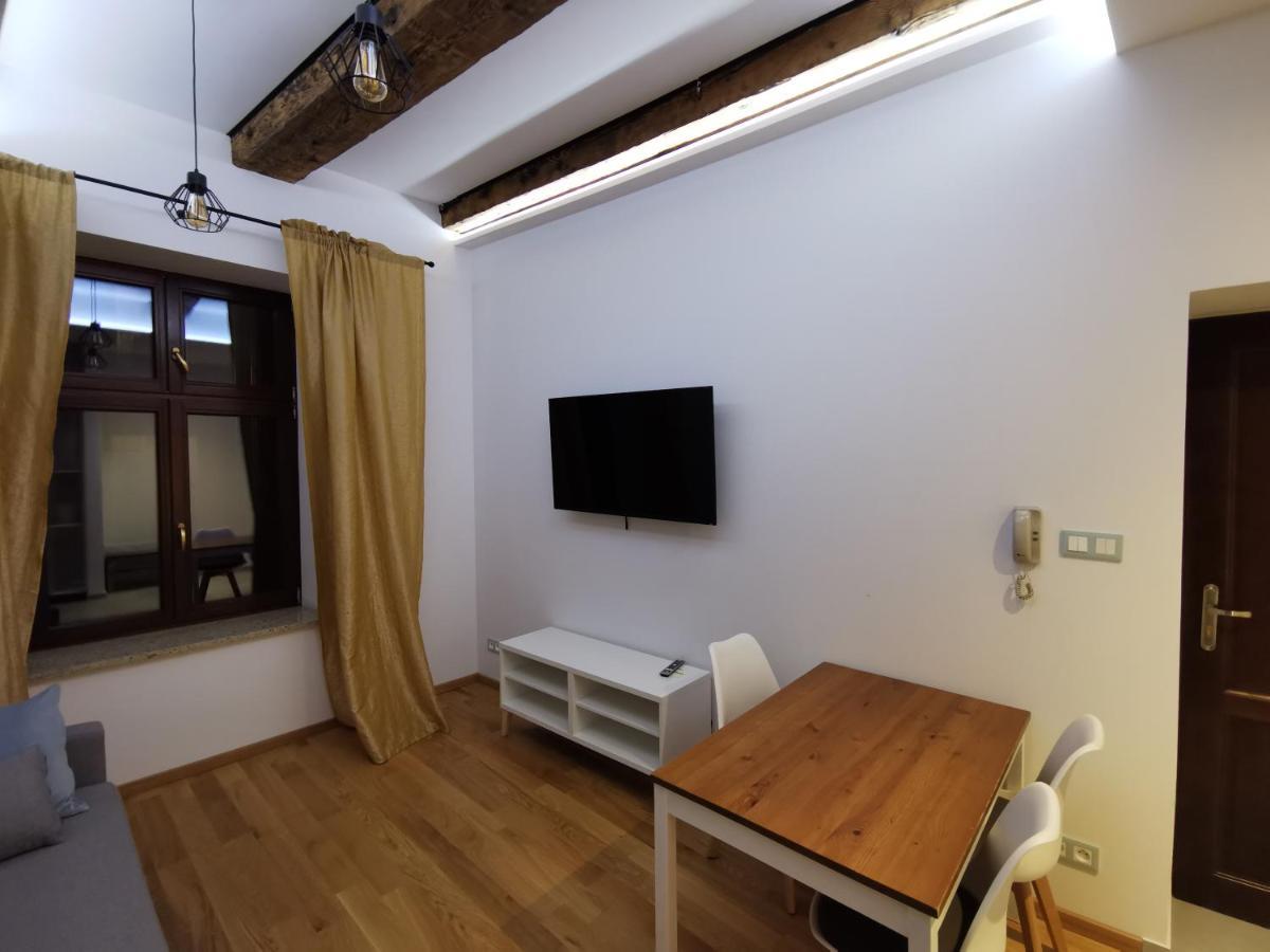 Nowe Apartamenty Zamkowa Vis A Vis Wawelu คราคูฟ ภายนอก รูปภาพ