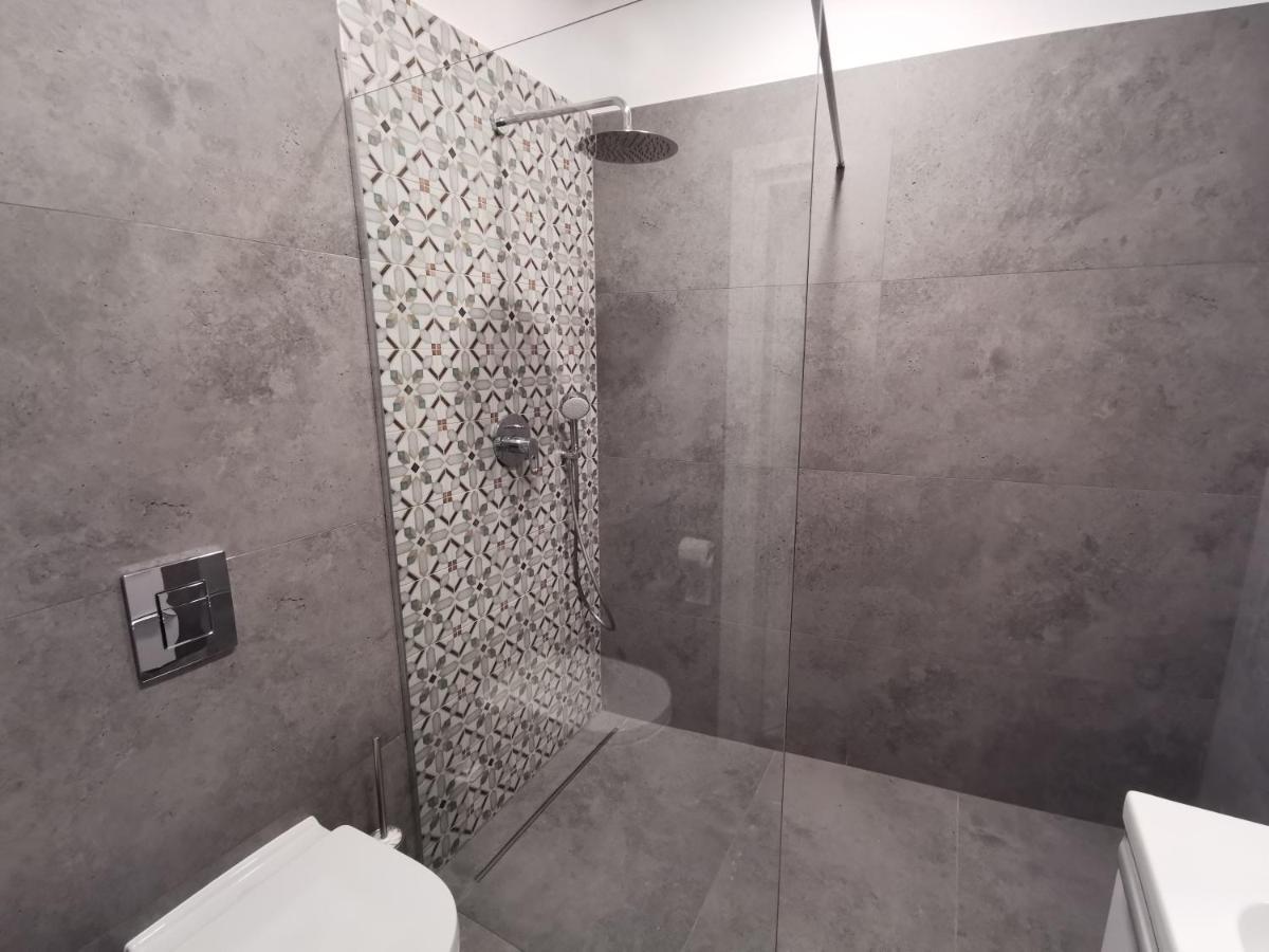 Nowe Apartamenty Zamkowa Vis A Vis Wawelu คราคูฟ ภายนอก รูปภาพ